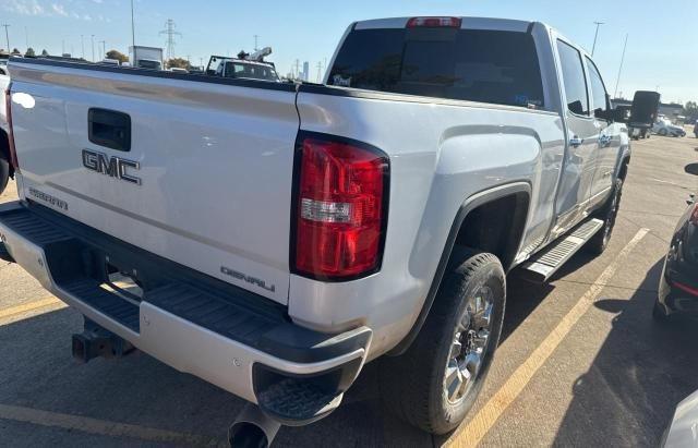 VIN 1GT12UEYXJF224265 2018 GMC Sierra, K2500 Denali no.4