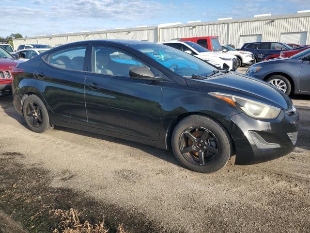 VIN 5NPDH4AE4GH759193 2016 Hyundai Elantra, SE no.4