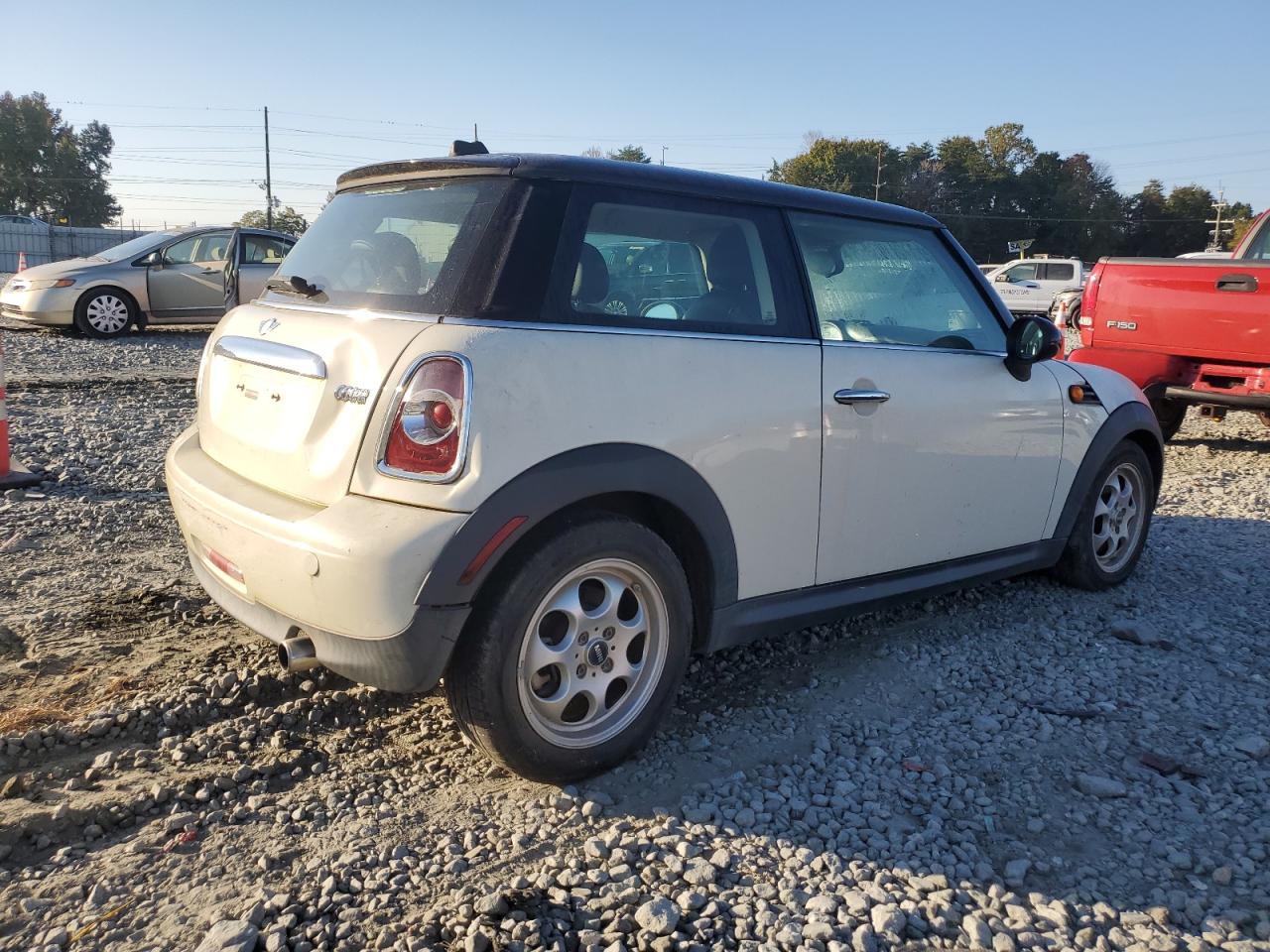 MINI COOPER 2013 beige hatchbac gas WMWSU3C56DT677237 photo #4