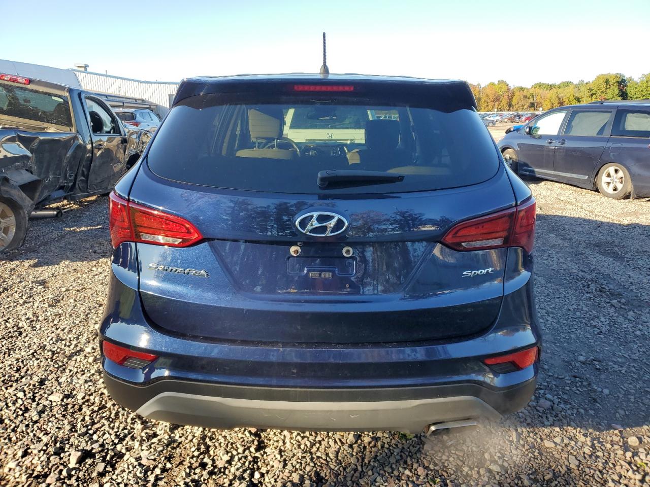 Lot #2923862921 2018 HYUNDAI SANTA FE S