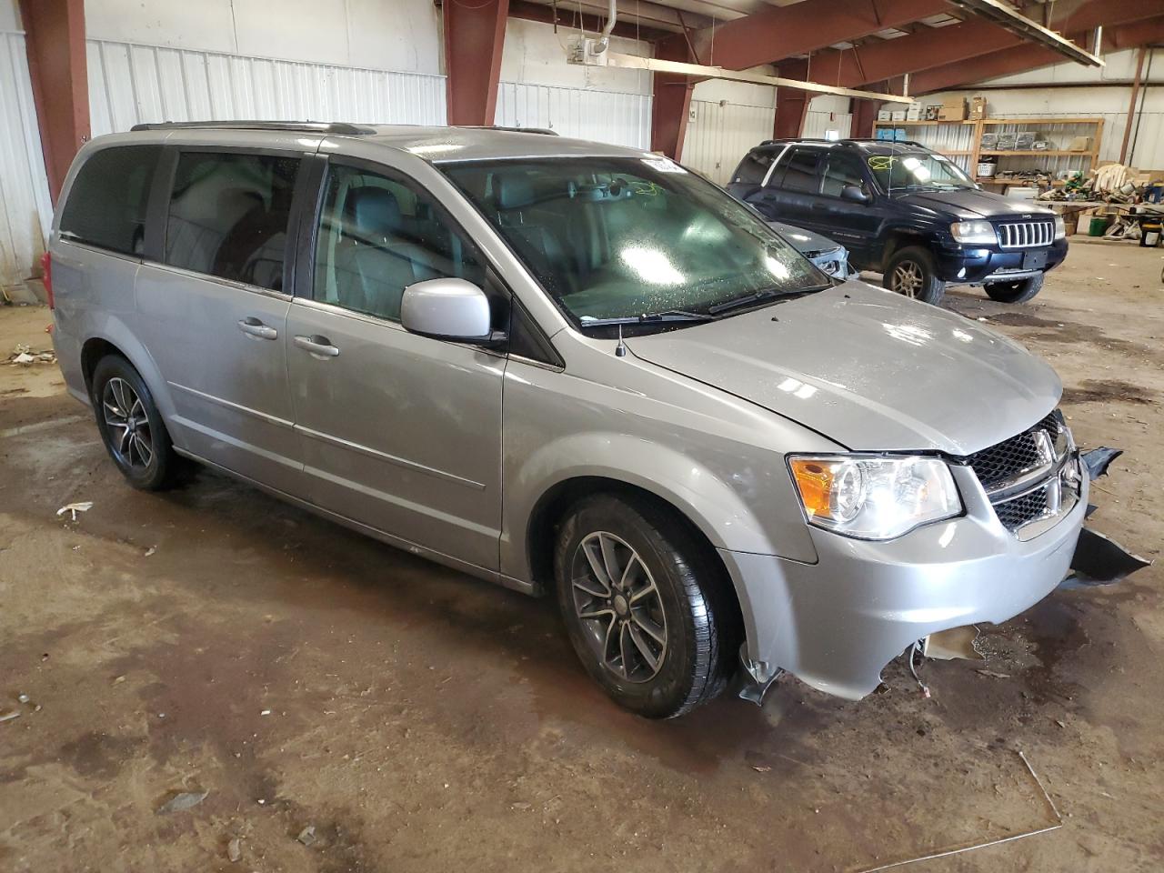 Lot #2969974908 2017 DODGE GRAND CARA