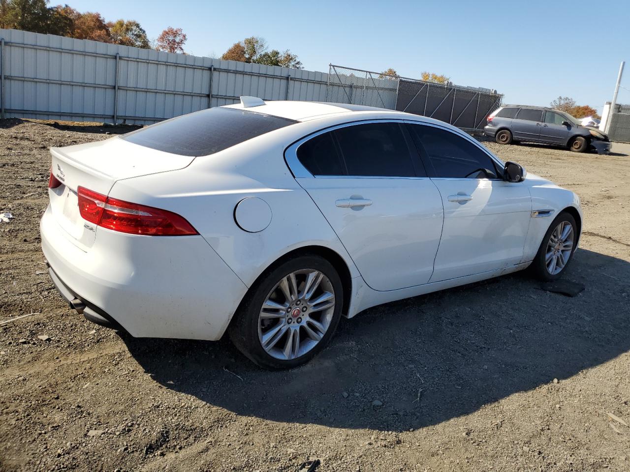 Lot #2952916750 2019 JAGUAR XE