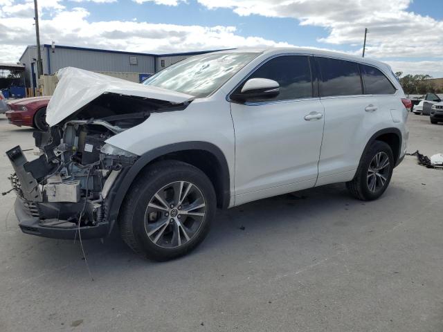 VIN 5TDZZRFH7JS276236 2018 Toyota Highlander, LE no.1