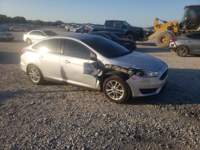 VIN 1FADP3F27GL346276 2016 Ford Focus, SE no.4