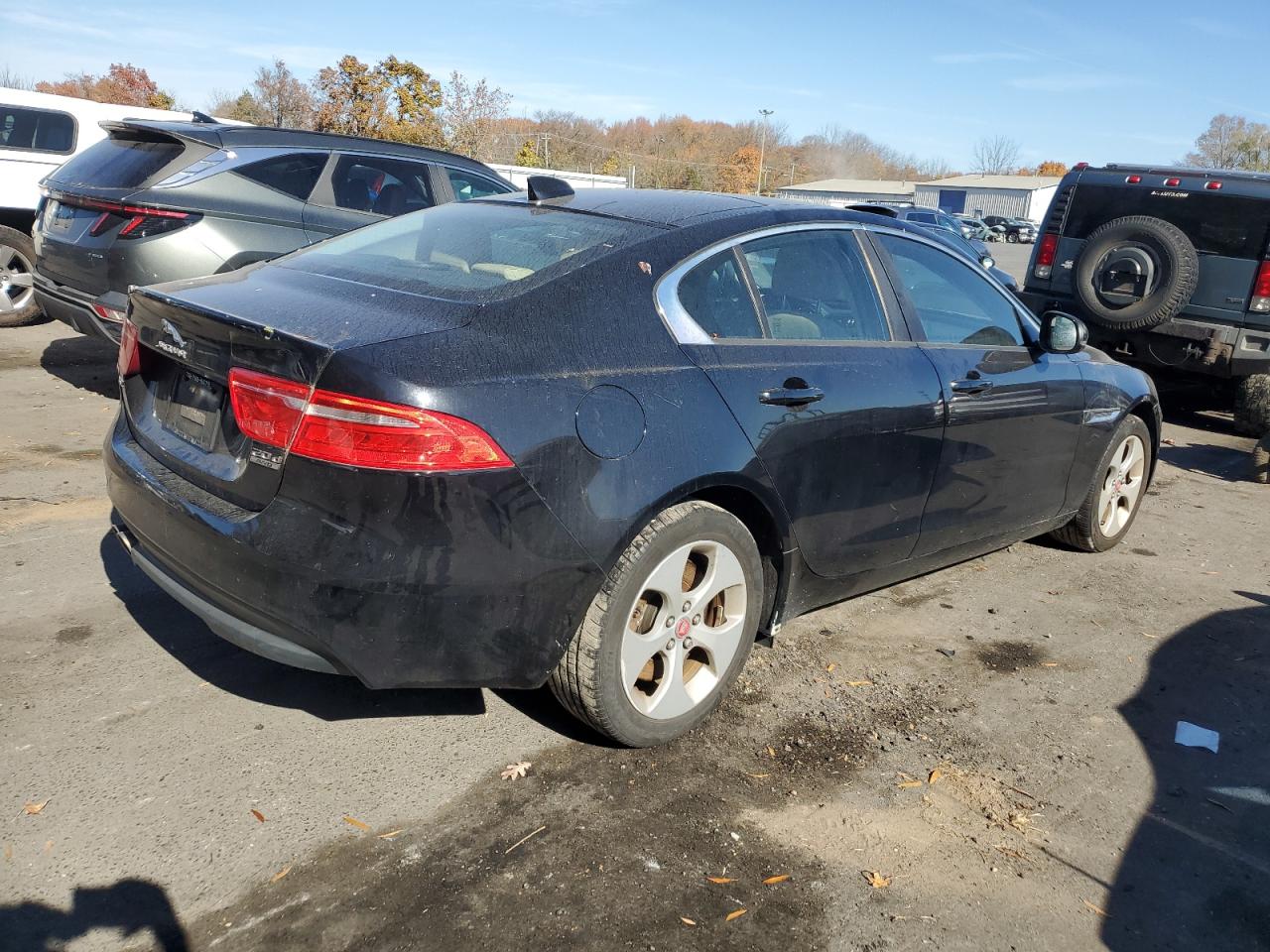 Lot #3033015988 2017 JAGUAR XE