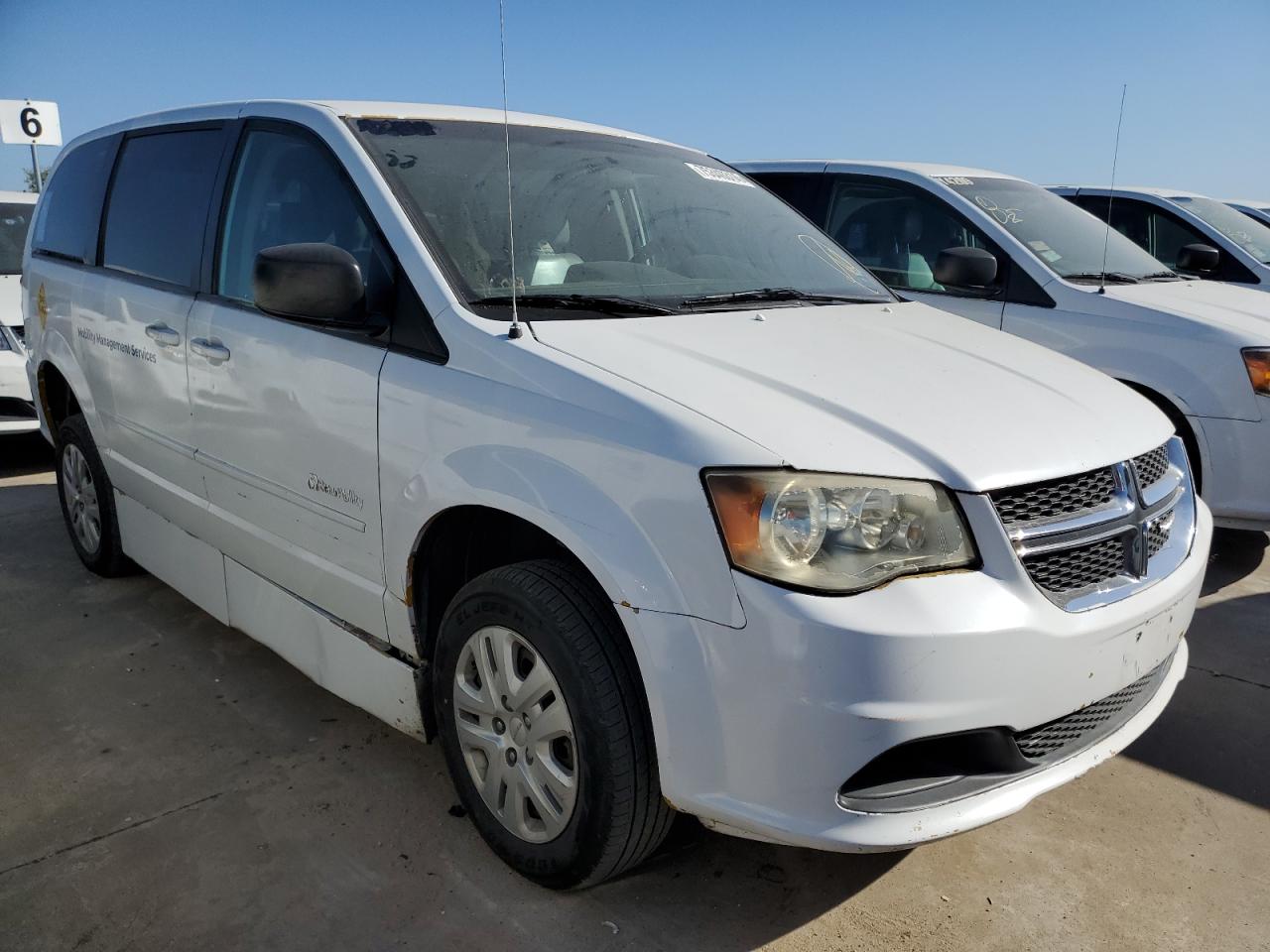 Lot #2923847870 2017 DODGE GRAND CARA