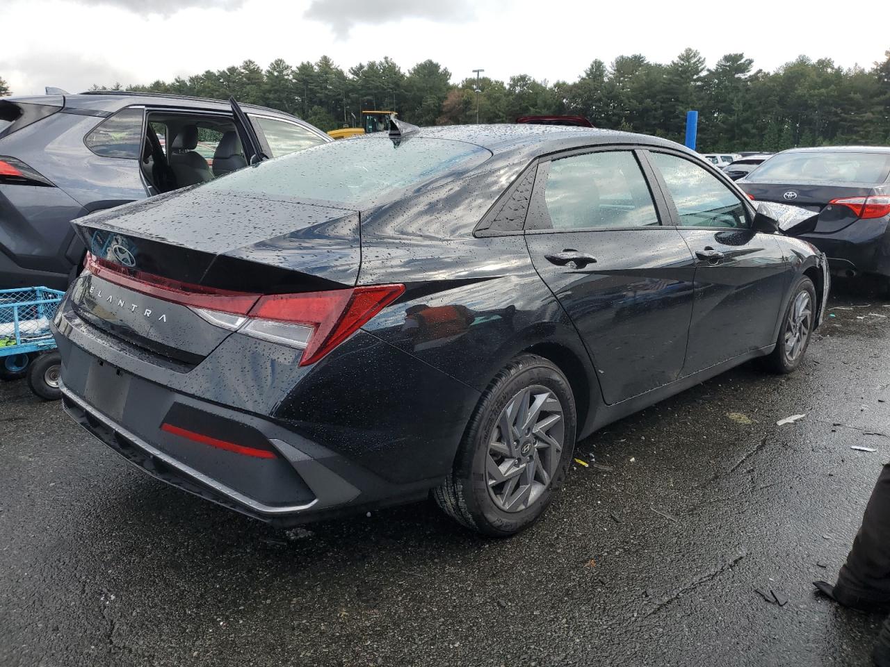 Lot #2991526891 2024 HYUNDAI ELANTRA SE