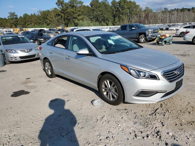 2017 HYUNDAI SONATA SE - 5NPE24AF5HH540372