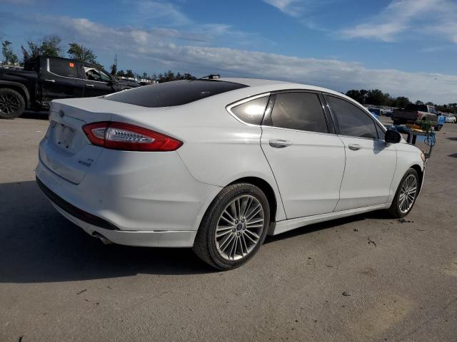 VIN 3FA6P0LU5DR388844 2013 Ford Fusion, Se Hybrid no.3