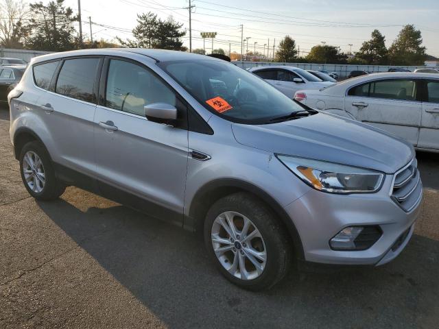 VIN 1FMCU9GDXHUC28585 2017 FORD ESCAPE no.4