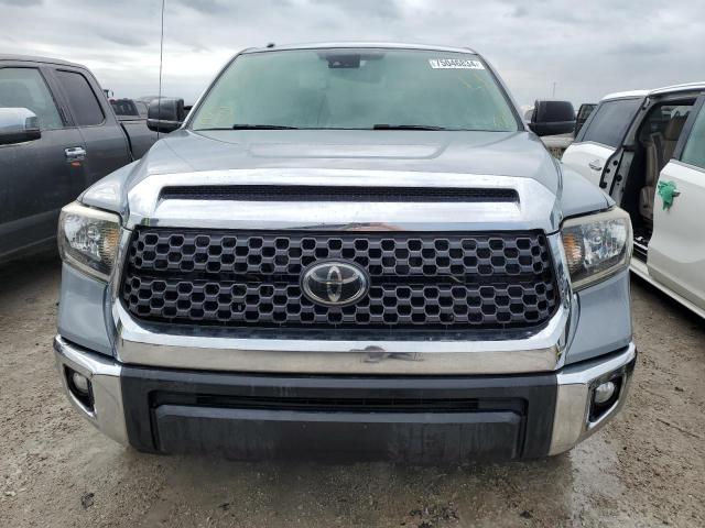 VIN 5TFEY5F12JX238680 2018 Toyota Tundra, Crewmax Sr5 no.5