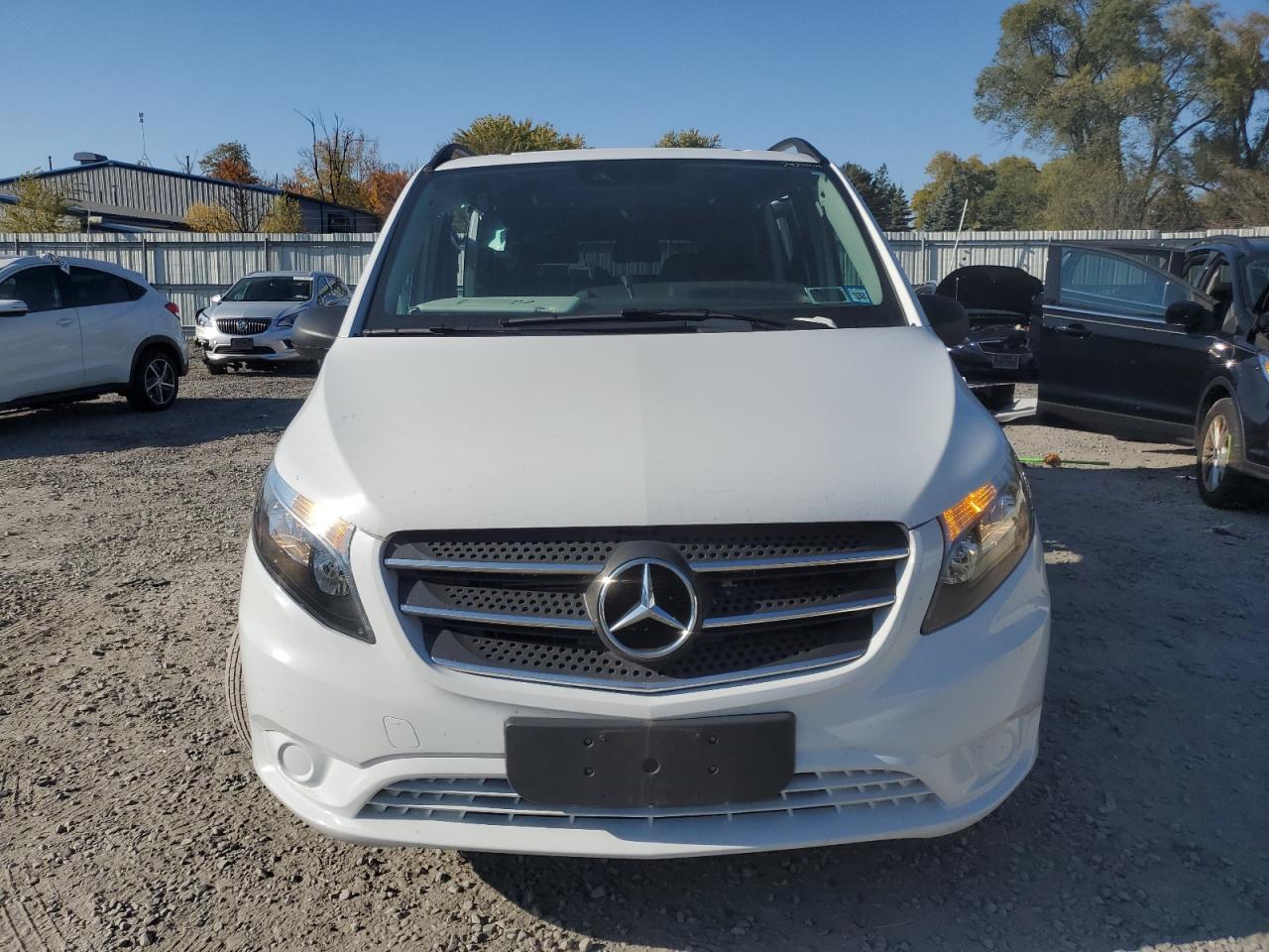 Lot #2986772250 2018 MERCEDES-BENZ METRIS