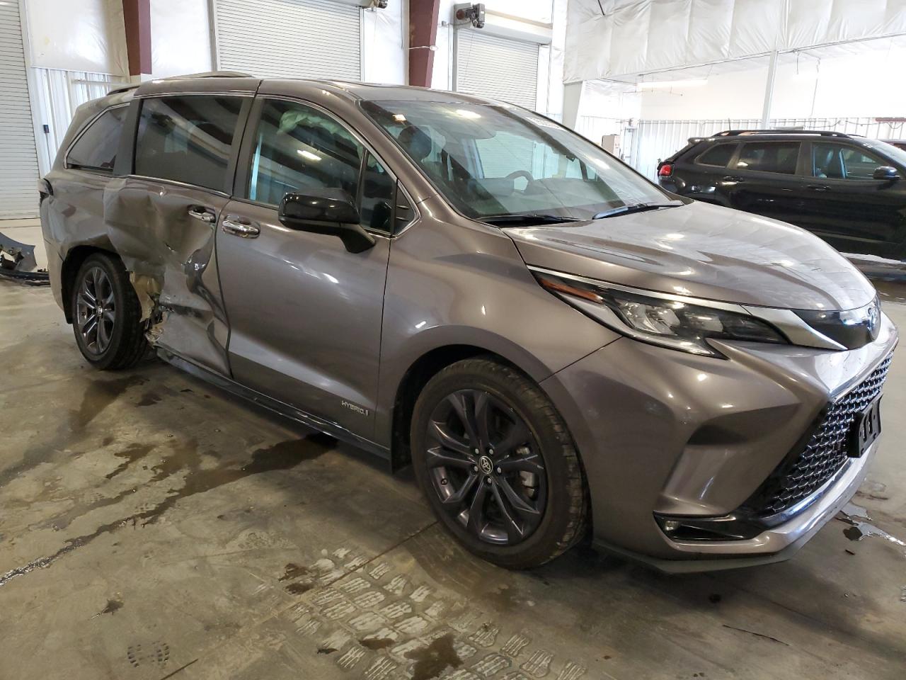 Lot #2988575283 2021 TOYOTA SIENNA XSE