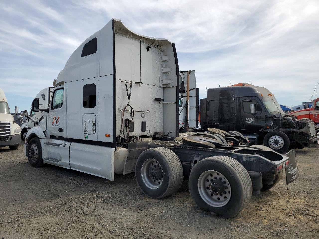 Lot #2965325148 2023 PETERBILT 579