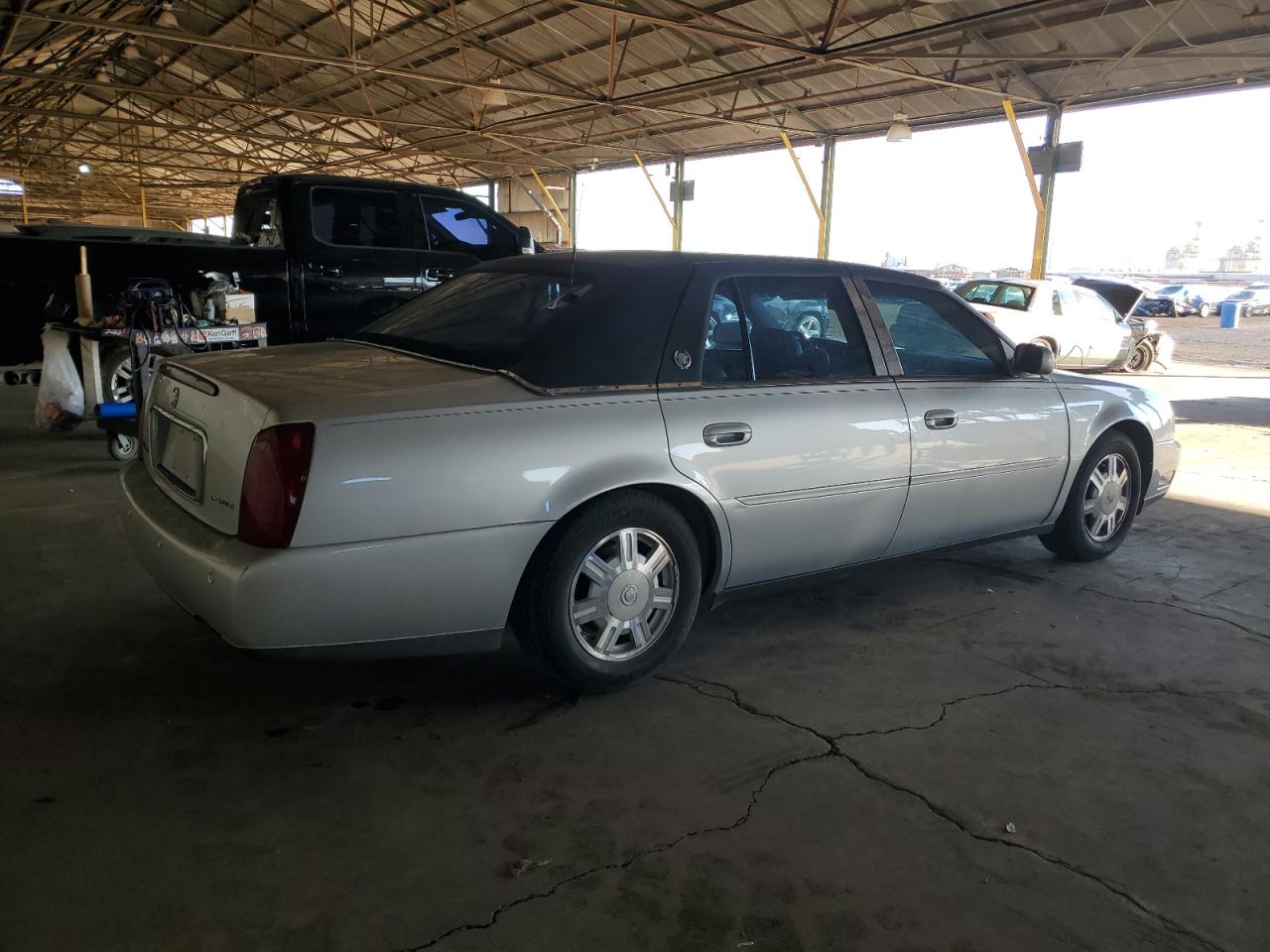 Lot #2969919987 2002 CADILLAC DEVILLE