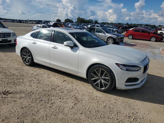 VIN YV1A22MK1H1016147 2017 Volvo S90, T6 Momentum no.4