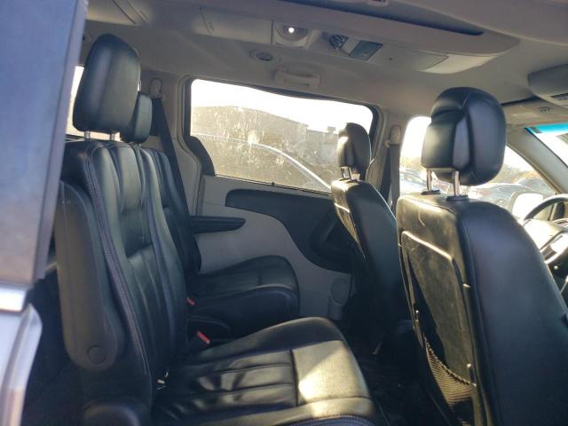2016 CHRYSLER TOWN & COU - 2C4RC1BG6GR215378