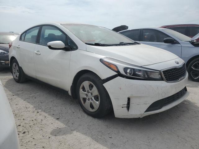 VIN 3KPFK4A74HE130972 2017 KIA Forte, LX no.4