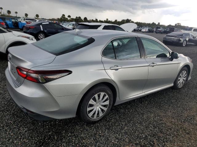 VIN 4T1H31AK9MU569410 2021 Toyota Camry, LE no.3