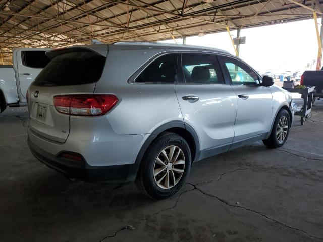 VIN 5XYPG4A54GG182785 2016 KIA Sorento, LX no.3