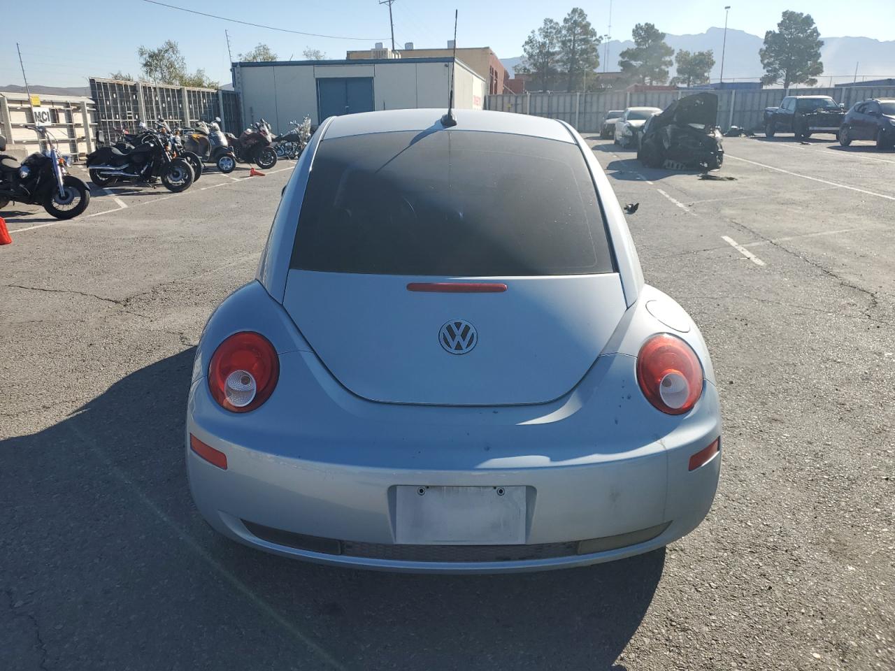 Lot #3021031177 2009 VOLKSWAGEN NEW BEETLE