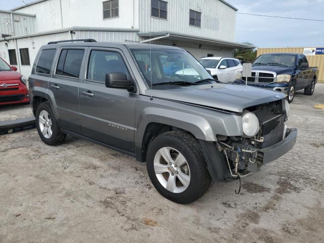 VIN 1C4NJPFA5ED577232 2014 Jeep Patriot, Latitude no.4