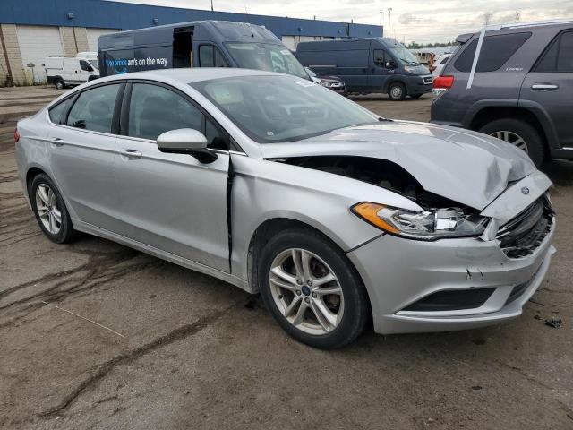 VIN 3FA6P0HD1JR280466 2018 Ford Fusion, SE no.4