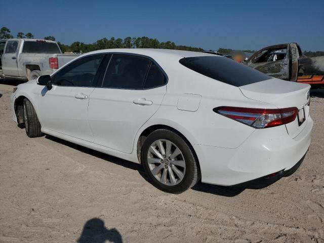 VIN 4T1B11HKXJU584253 2018 Toyota Camry, L no.2