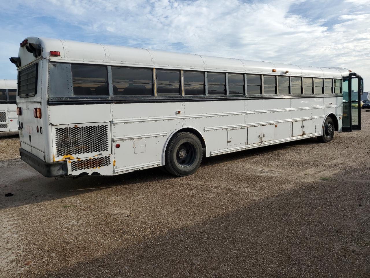 Lot #2940726563 2005 THOMAS SCHOOL BUS