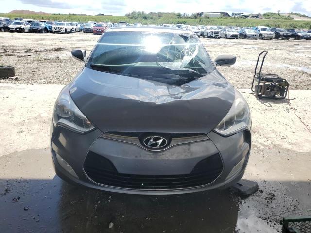 VIN KMHTC6AD5GU255170 2016 Hyundai Veloster no.5