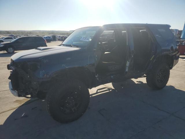 2018 TOYOTA 4RUNNER SR - JTEBU5JR4J5579663