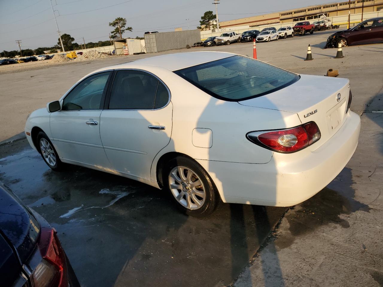 Lot #2969950070 2002 LEXUS ES 300