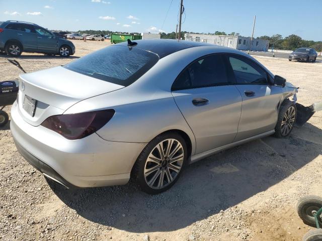 VIN WDDSJ4EB8JN580258 2018 MERCEDES-BENZ CLA-CLASS no.3