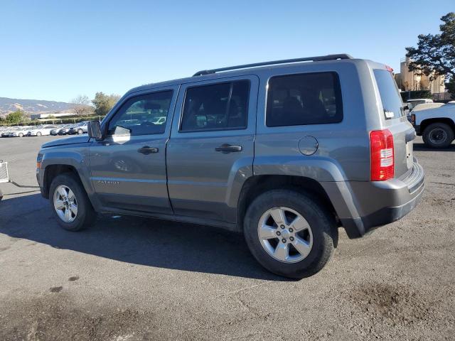 VIN 1C4NJPBA1DD165913 2013 Jeep Patriot, Sport no.2