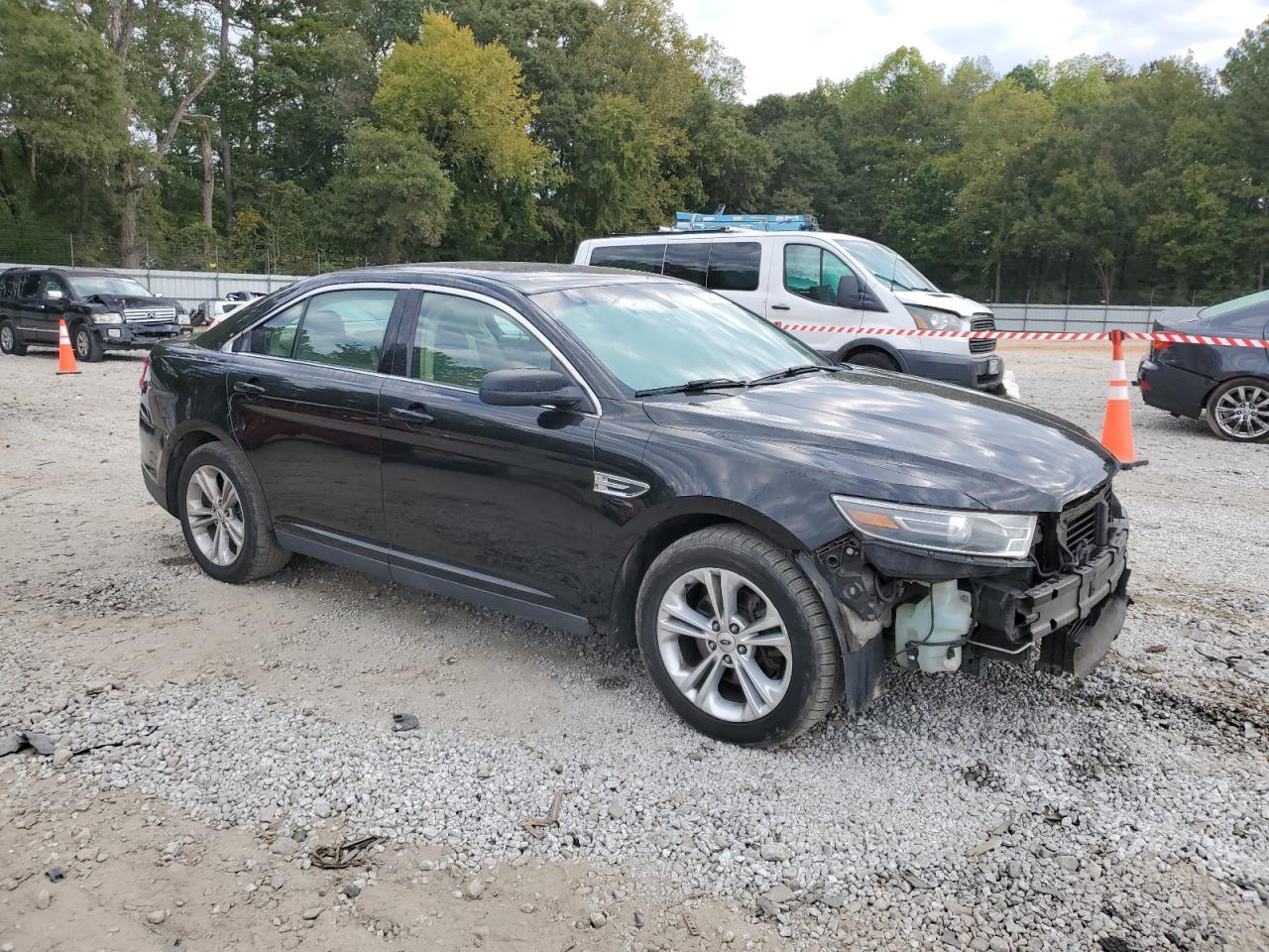 Lot #2907319176 2015 FORD TAURUS SE