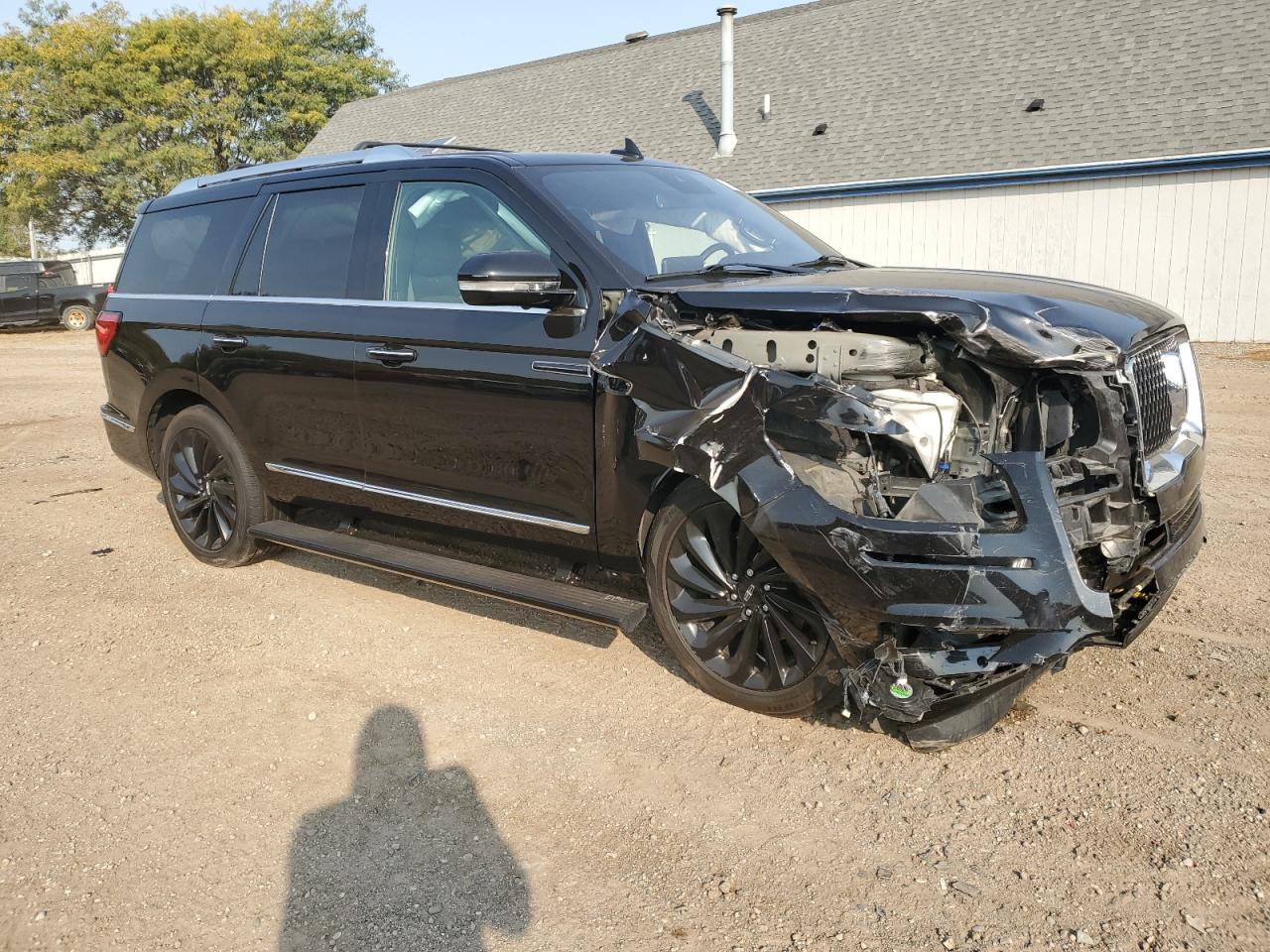 Lot #3033354810 2020 LINCOLN NAVIGATOR