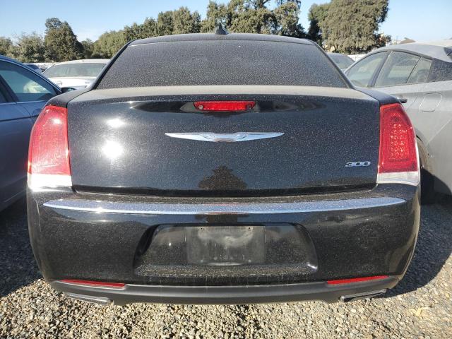 VIN 2C3CCAEG9JH159357 2018 Chrysler 300, Limited no.6