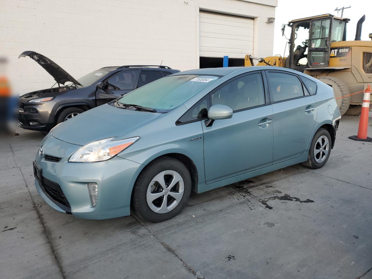  Salvage Toyota Prius