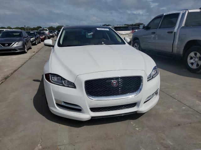 VIN SAJWA1C72G8V95811 2016 Jaguar XJ no.5