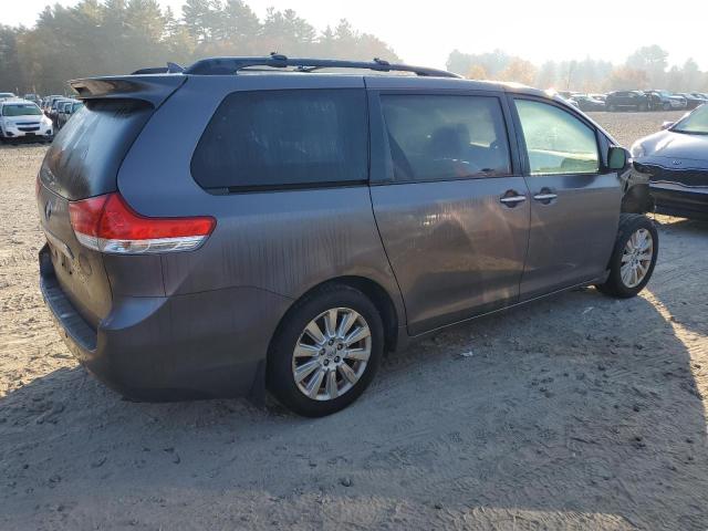 VIN 5TDDK3DC3DS062948 2013 Toyota Sienna, Xle no.3