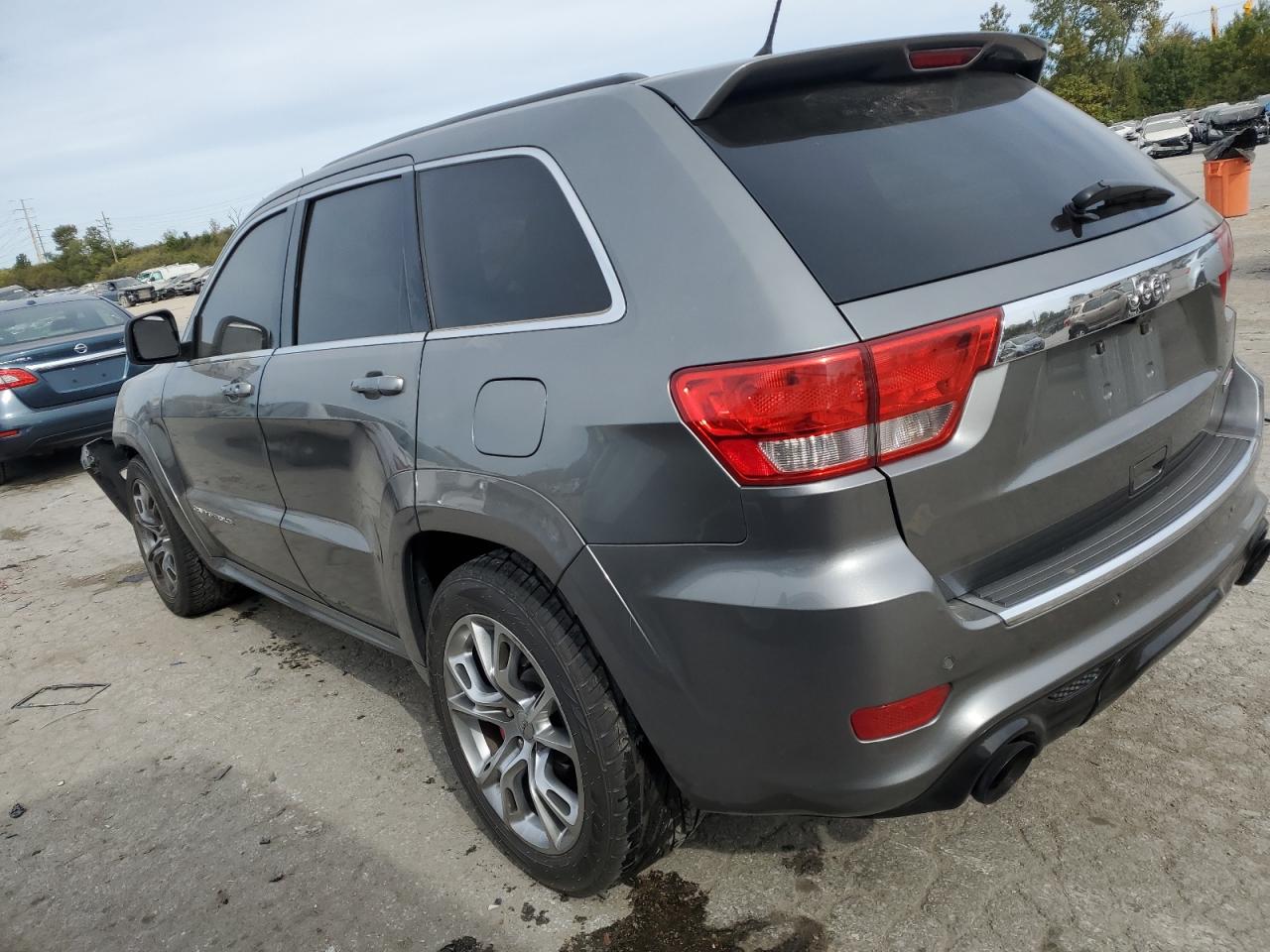 JEEP GRAND CHEROKEE SRT-8
