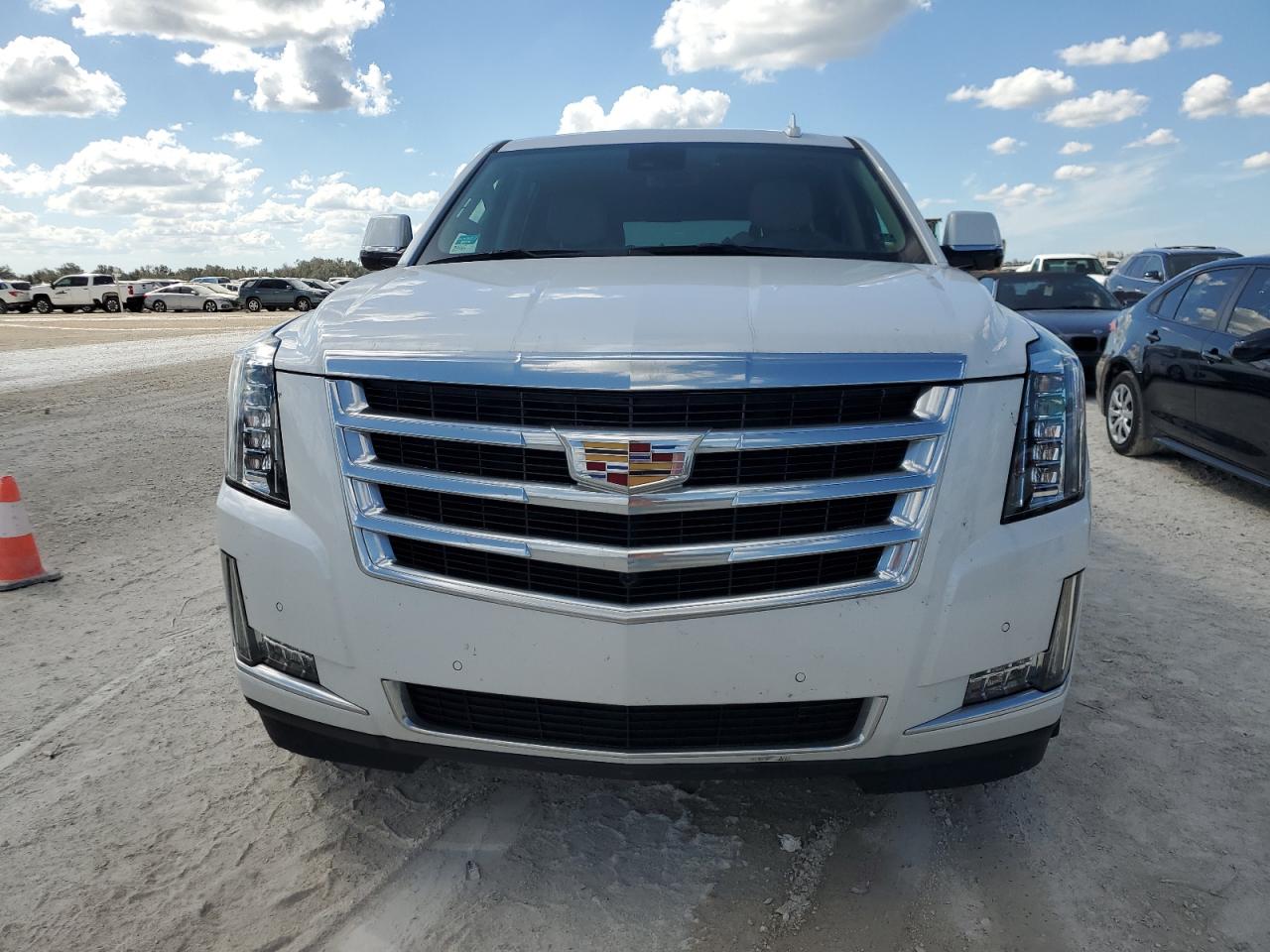 Lot #2991764338 2020 CADILLAC ESCALADE E