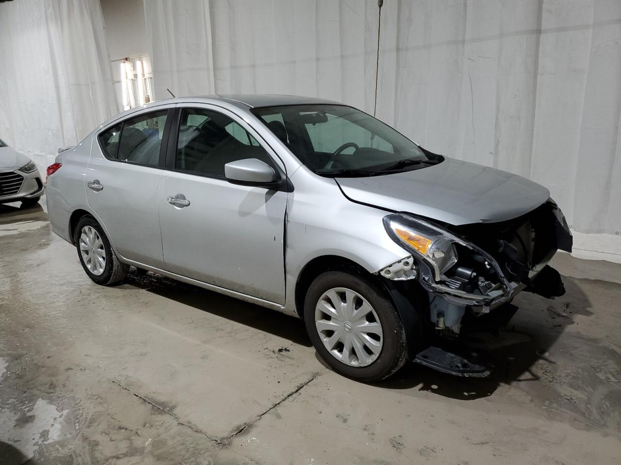 Lot #3033246857 2019 NISSAN VERSA S