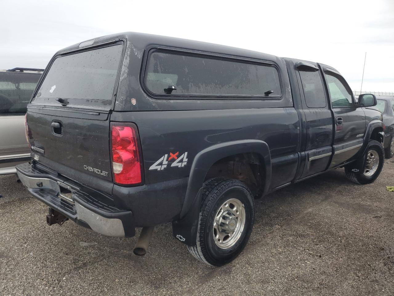 CHEVROLET SILVERADO 2005 gray  gas 1GCHK29U85E202982 photo #4