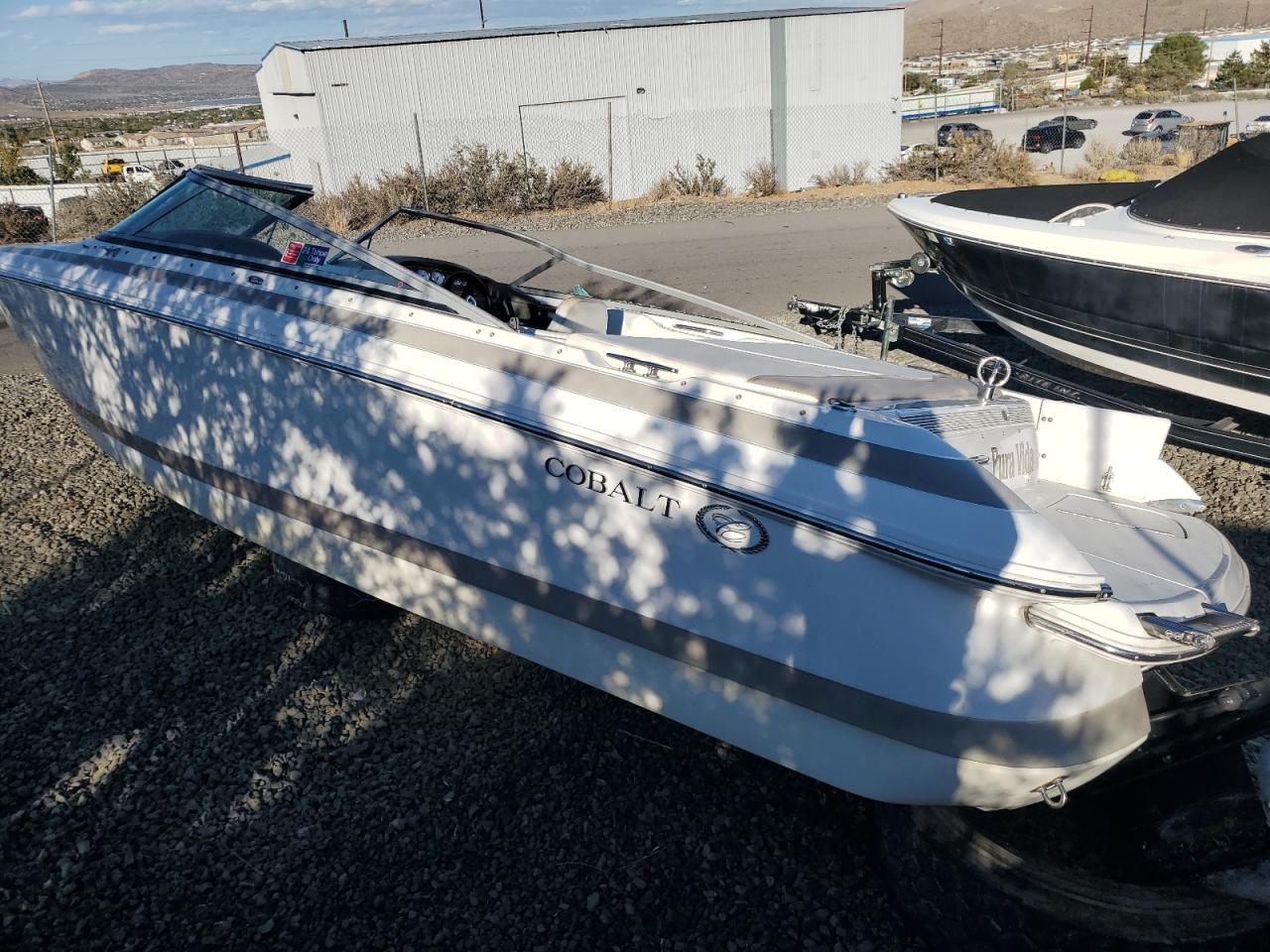 Lot #2897733267 2002 COLB BOAT