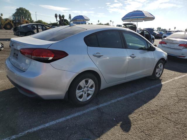 VIN 3KPFL4A77JE262756 2018 KIA Forte, LX no.3