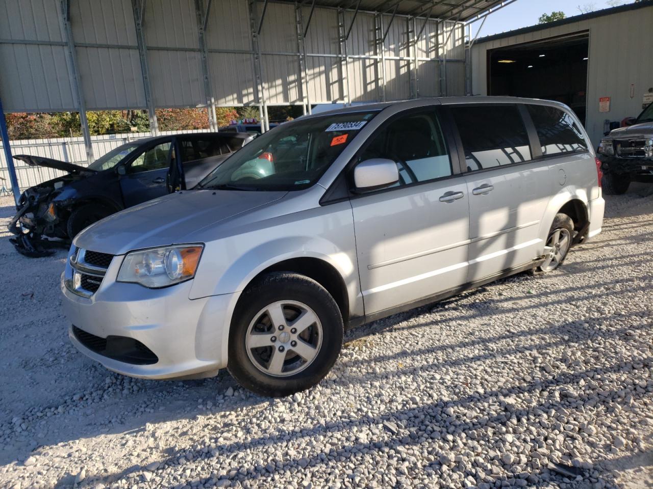  Salvage Dodge Caravan