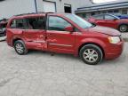 CHRYSLER TOWN & COU photo