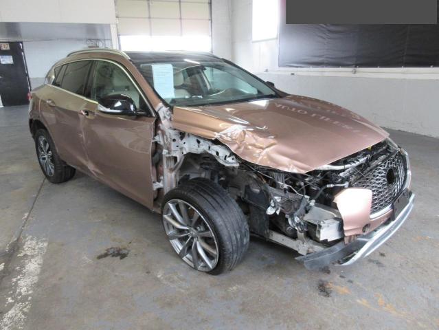 2017 INFINITI QX30 BASE #2969632359