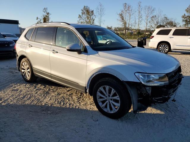 VIN 3VV1B7AX6JM067589 2018 Volkswagen Tiguan, S no.4